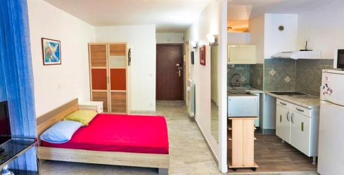 Shared lounge/TV area, Ref TANIT by Palmes dProperties in Le Ponteil Shared lounge/TV area, Ref TANIT by Palmes dProperties in Le Ponteil