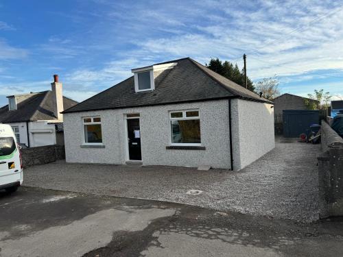 A szálláshely kívülről, Lorna Doune in Dél-Inverurie A szálláshely kívülről, Lorna Doune in Dél-Inverurie