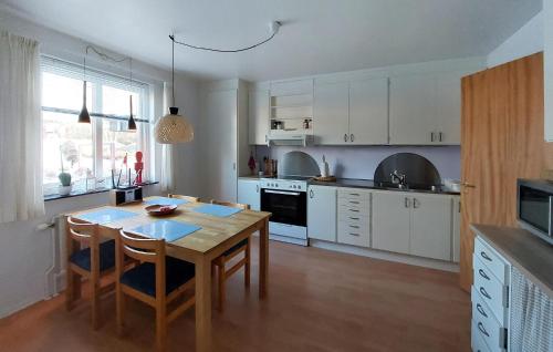 Kitchen, 2 Bedroom Nice Apartment In Hyltebruk in Hyltebruk Kitchen, 2 Bedroom Nice Apartment In Hyltebruk in Hyltebruk