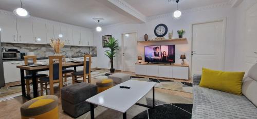 Daily rent apartment city center Elbasan 6 in 愛爾巴桑 Daily rent apartment city center Elbasan 6 in 愛爾巴桑