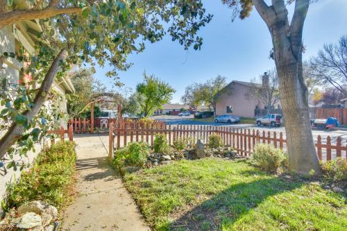 4 Mi to San Joaquin River Peaceful Patterson Home in 帕特森 4 Mi to San Joaquin River Peaceful Patterson Home in 帕特森