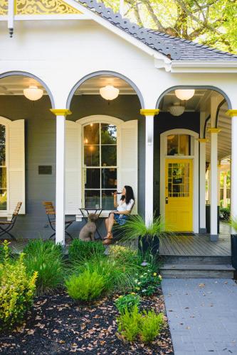 Brannan Cottage Inn in Calistoga Brannan Cottage Inn in Calistoga