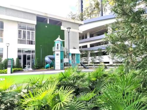 Maxhome-Windmill upon Hills