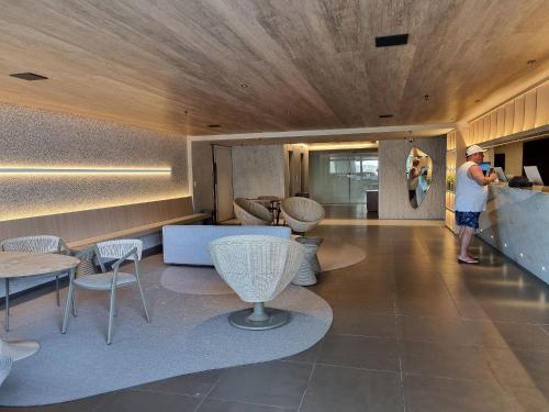 Lobby, Ape na orla com vista pro mar e limpeza diaria in Cruz das Almas Lobby, Ape na orla com vista pro mar e limpeza diaria in Cruz das Almas