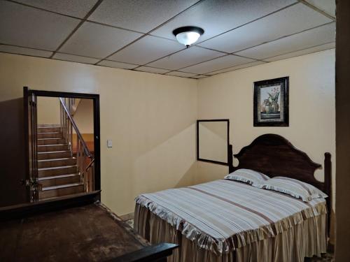 Hotel Senderos Maya in San Pedro Sula Hotel Senderos Maya in San Pedro Sula