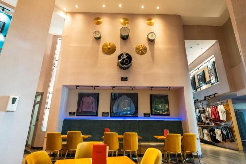 Restaurant, Aloft Ponce Hotel & Casino in Ponce Restaurant, Aloft Ponce Hotel & Casino in Ponce