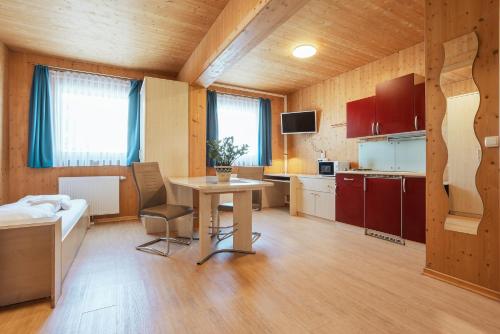 Gästehaus Aquilin (Gastehaus Aquilin) in Sankt Pölten Gästehaus Aquilin (Gastehaus Aquilin) in Sankt Pölten