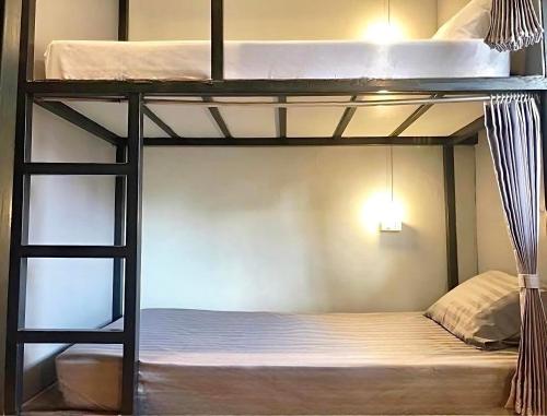 เบด สเปซ โฮสเทล @ข้าวสาร (Bed Space Hostel @Khaosan) near วัดโสมนัสวิหาร เบด สเปซ โฮสเทล @ข้าวสาร (Bed Space Hostel @Khaosan) near วัดโสมนัสวิหาร