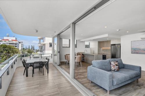 Lowanna Beach Resort Kawana in Sunshine Coast Lowanna Beach Resort Kawana in Sunshine Coast