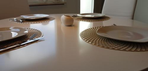 Drosselnest Moderne Design-Wohnung Alles neu! in Minden Drosselnest Moderne Design-Wohnung Alles neu! in Minden