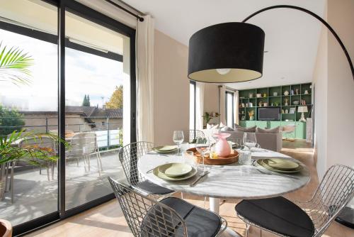 Facilities, T3 Paisible 85m2 - Terrasse - Parking - Cugnaux prox Toulouse in Cugnaux Facilities, T3 Paisible 85m2 - Terrasse - Parking - Cugnaux prox Toulouse in Cugnaux