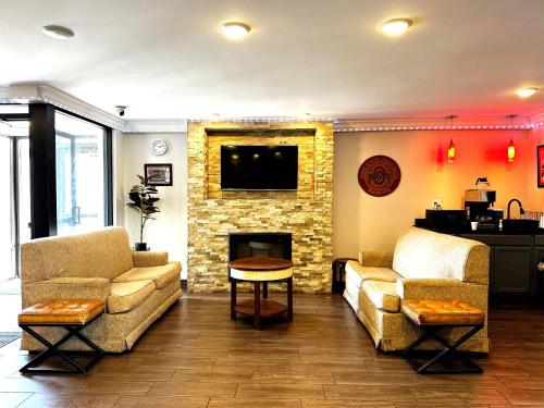 Baymont Inn and Suites by Wyndham Columbus / Near OSU in Columbus (OH) Baymont Inn and Suites by Wyndham Columbus / Near OSU in Columbus (OH)