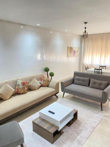 2 bedroom cozy apartment ,near CFC,in center casablanca in 실 2 bedroom cozy apartment ,near CFC,in center casablanca in 실
