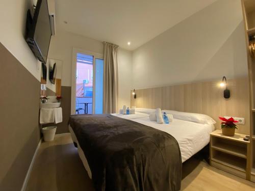 Hostal Conde Guell in Barcelona Hostal Conde Guell in Barcelona