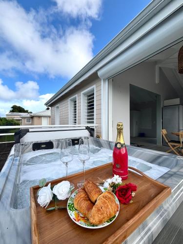 Facilities, La Kaze Ma - Jacuzzi Privee, Proche Plage in Le Moule Facilities, La Kaze Ma - Jacuzzi Privee, Proche Plage in Le Moule