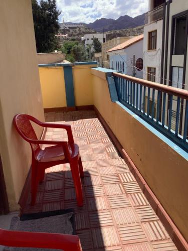 balkon/terras, Rovira Viajes y Turismo in Tupiza balkon/terras, Rovira Viajes y Turismo in Tupiza