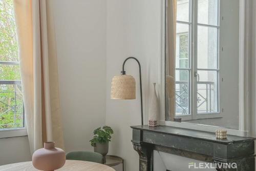 Charming Haussmannian one bedroom - Near Opera in Pigalle Charming Haussmannian one bedroom - Near Opera in Pigalle