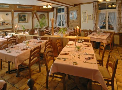 Restaurant, Alpenblick Hotel & Restaurant Wilderswil by Interlaken near Unspunnen Castle Restaurant, Alpenblick Hotel & Restaurant Wilderswil by Interlaken near Unspunnen Castle