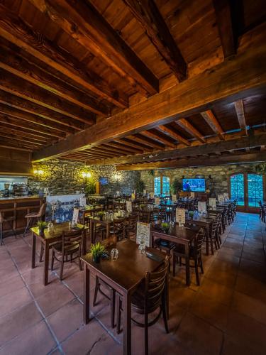 مطعم, فندق غروند دو فرونس (Grand Hotel de France) in Pierrefitte Nestalas مطعم, فندق غروند دو فرونس (Grand Hotel de France) in Pierrefitte Nestalas