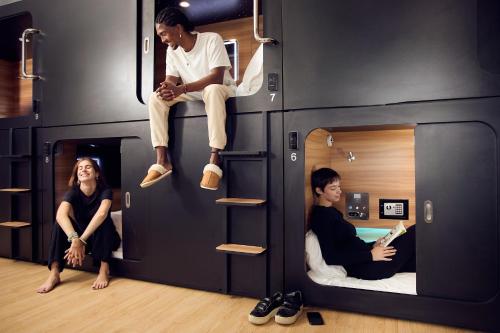 Pod Hotel in Montreal (QC) Pod Hotel in Montreal (QC)