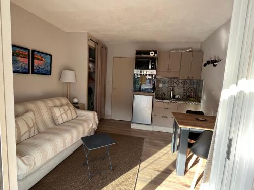 Studio cosy en bord de mer in Les Cartelliers Studio cosy en bord de mer in Les Cartelliers