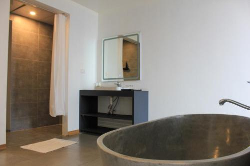 Salle de bain, Chuồn Chuồn Resort Nghia Lo - Free Sauna & Onsen in Nghia Lo Salle de bain, Chuồn Chuồn Resort Nghia Lo - Free Sauna & Onsen in Nghia Lo