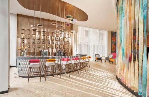 Pub/salong, Oakwood Hotel & Apartments Saigon in Ho Chi Minh-byen Pub/salong, Oakwood Hotel & Apartments Saigon in Ho Chi Minh-byen