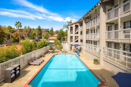 Swimming pool, La Quinta Inn by Wyndham San Diego - Miramar in Rancho Peñasquitos Swimming pool, La Quinta Inn by Wyndham San Diego - Miramar in Rancho Peñasquitos