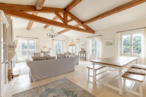 La Belle échappée holiday rental with pool in Menerbes (La Belle echappee holiday rental with pool in Menerbes) in 梅內爾布 La Belle échappée holiday rental with pool in Menerbes (La Belle echappee holiday rental with pool in Menerbes) in 梅內爾布