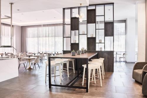 مطبخ, AC Hotel by Marriott Columbus Downtown in وسط مدينة كولومبوس مطبخ, AC Hotel by Marriott Columbus Downtown in وسط مدينة كولومبوس