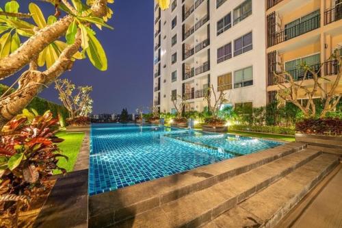 Supalai Swimming Pool View
