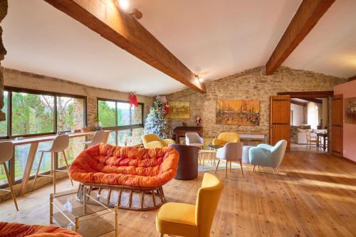 Domaine - Vignoble - Jacuzzi - Sauna - 14 à 18 pers (Domaine - Vignoble - Jacuzzi - Sauna - 14 a 18 pers) in Couiza Domaine - Vignoble - Jacuzzi - Sauna - 14 à 18 pers (Domaine - Vignoble - Jacuzzi - Sauna - 14 a 18 pers) in Couiza