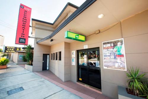 Entrance, Villawood Hotel in Western Sydney Entrance, Villawood Hotel in Western Sydney