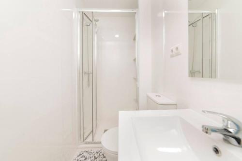 Badkamer, Apartamento con jardín privado (Apartamento con jardin privado) in San Fernando de Henares Badkamer, Apartamento con jardín privado (Apartamento con jardin privado) in San Fernando de Henares