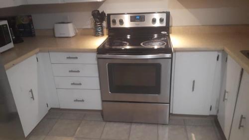 Cozinha, Victoria Trail Apartments in Edmonton (AB) Cozinha, Victoria Trail Apartments in Edmonton (AB)