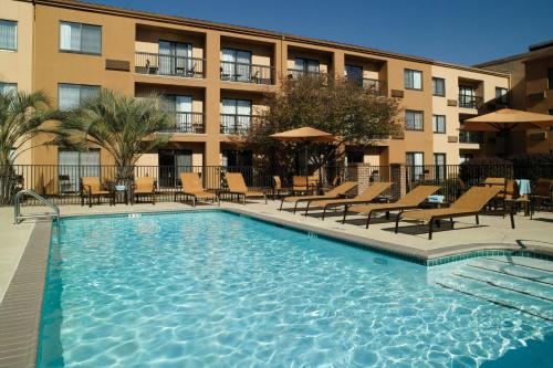 مسبح, Courtyard Macon in ماكون مسبح, Courtyard Macon in ماكون