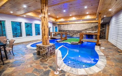 시설, Treehouse River Lodge in 피전 포지 (TN) 시설, Treehouse River Lodge in 피전 포지 (TN)