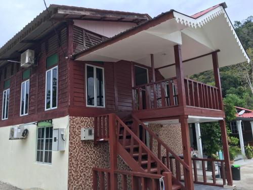 Sri Kilim Resthouse and Homestay Langkawi near Taman Hidupan Liar Langkawi Sri Kilim Resthouse and Homestay Langkawi near Taman Hidupan Liar Langkawi