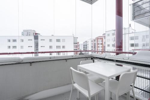 Terrazzo/balcone, Lakefront 2BR Home with Sauna near Railway Station & Downtown in Jyvaskyla Terrazzo/balcone, Lakefront 2BR Home with Sauna near Railway Station & Downtown in Jyvaskyla