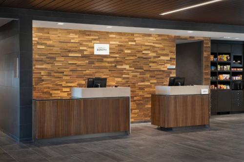 Hol, Courtyard by Marriott Portland East in Gresham (OR) Hol, Courtyard by Marriott Portland East in Gresham (OR)