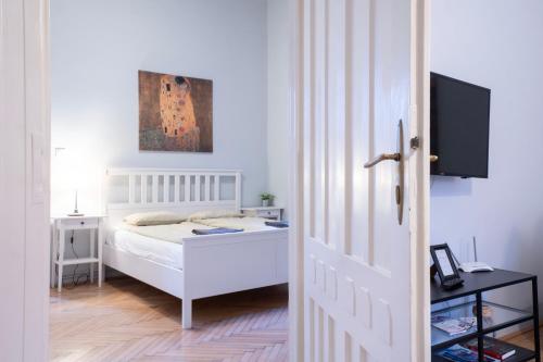 Super Comfort Apartment With 3 Rooms Next To Opera