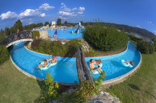 Aquapark, Holiday Home Villa Rio in Terme Čatež (Holiday Home Villa Rio in Terme Catez) in Catez Ob Savi Aquapark, Holiday Home Villa Rio in Terme Čatež (Holiday Home Villa Rio in Terme Catez) in Catez Ob Savi