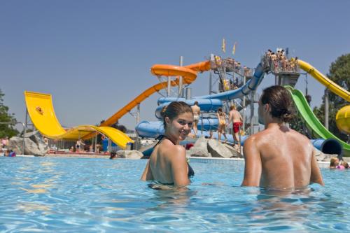 Aquapark, Holiday Home Villa Rio in Terme Čatež (Holiday Home Villa Rio in Terme Catez) in Catez Ob Savi Aquapark, Holiday Home Villa Rio in Terme Čatež (Holiday Home Villa Rio in Terme Catez) in Catez Ob Savi