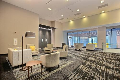 Salas de reuniones, Courtyard by Marriott Montreal Brossard in Brossard Salas de reuniones, Courtyard by Marriott Montreal Brossard in Brossard