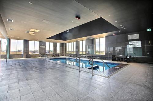 Piscina, Courtyard by Marriott Montreal Brossard in Brossard Piscina, Courtyard by Marriott Montreal Brossard in Brossard