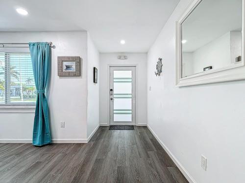 Bring Your Boat! Updated Home Close to 3 Beaches in Harlem Heights Bring Your Boat! Updated Home Close to 3 Beaches in Harlem Heights