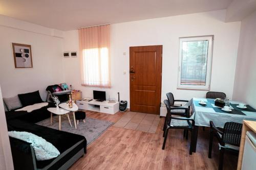 Útulný apartmán NIKI v srdci kúpeľov Patince (Utulny apartman NIKI v srdci kupelov Patince) in 柏提因斯 Útulný apartmán NIKI v srdci kúpeľov Patince (Utulny apartman NIKI v srdci kupelov Patince) in 柏提因斯