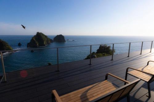 Balcony/terrace, Shizentenyu in Dogashima Balcony/terrace, Shizentenyu in Dogashima