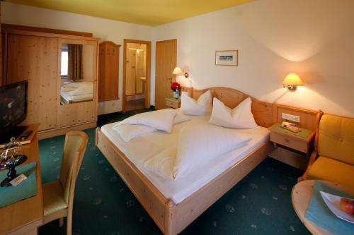 This photo about Hotel Am Reschensee shared on HyHotel.com