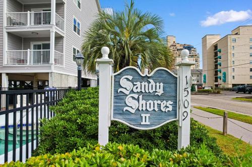 Walk to Beach - 2 Bedroom Condo in Surfside Beach Walk to Beach - 2 Bedroom Condo in Surfside Beach